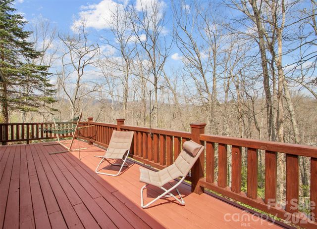 101 Jack Straw Lane, Burnsville, NC 28714