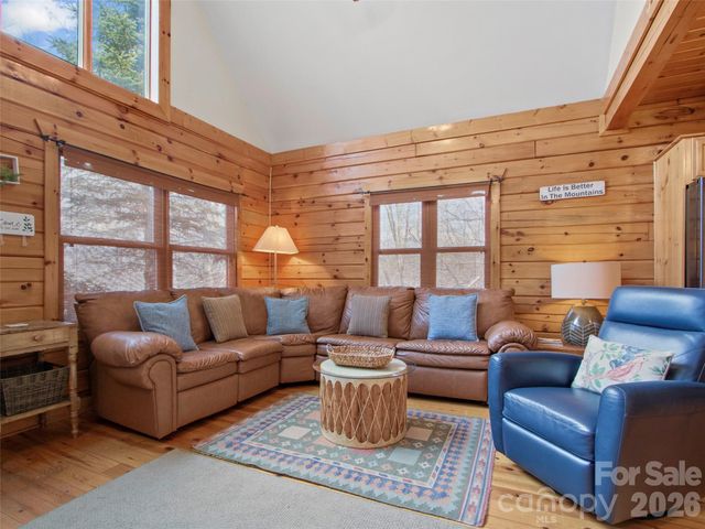 101 Jack Straw Lane, Burnsville, NC 28714