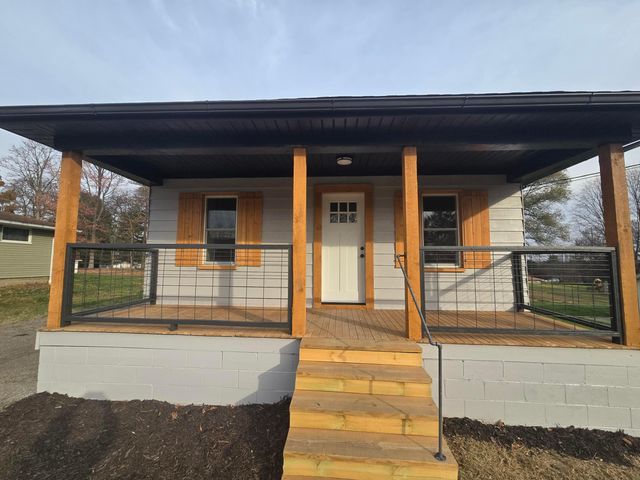 317 E Highland Drive, Zanesville, OH 43701