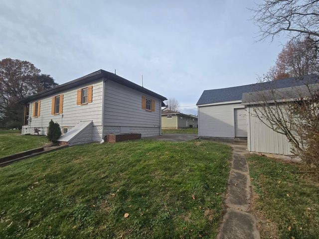 317 E Highland Drive, Zanesville, OH 43701