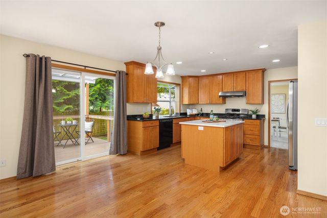 4518 146th Place SW, Lynnwood, WA 98087