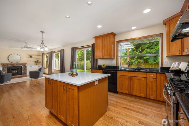 4518 146th Place SW, Lynnwood, WA 98087