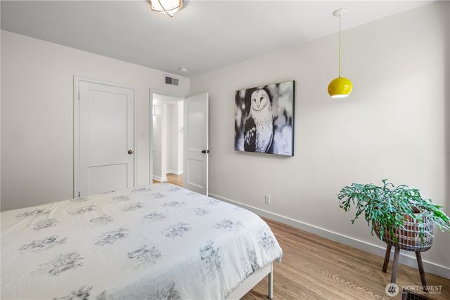 3806 W Bertona Street, Seattle, WA 98199