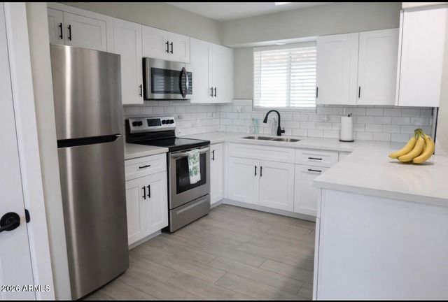 3638 W STATE Avenue, Phoenix, AZ 85051