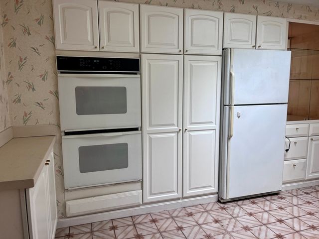 79 Newton Ave N, Worcester, MA 01602