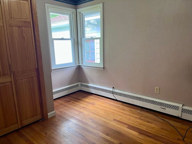 79 Newton Ave N, Worcester, MA 01602