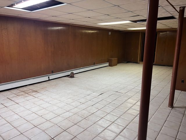 79 Newton Ave N, Worcester, MA 01602