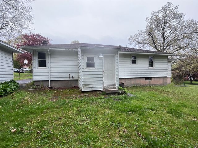 79 Newton Ave N, Worcester, MA 01602