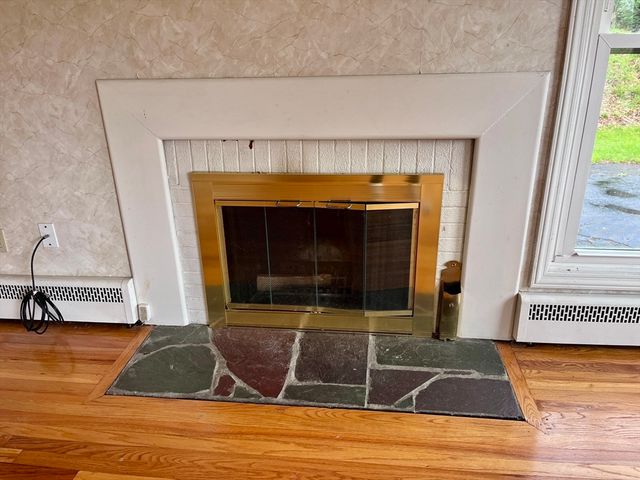 79 Newton Ave N, Worcester, MA 01602