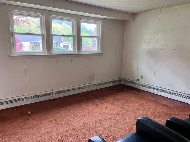 79 Newton Ave N, Worcester, MA 01602