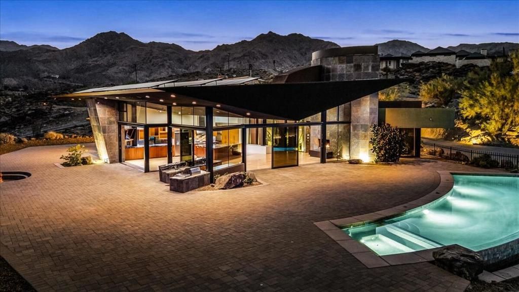 Image 100 of property listing at 48710 Paisano Road, Palm Desert, CA 92260