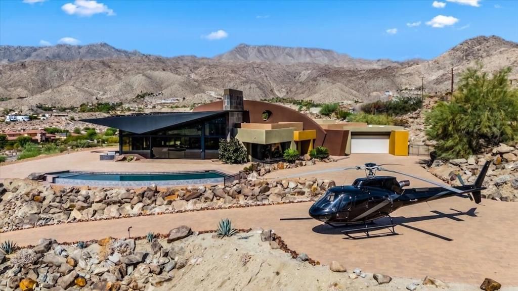 Image 2 of property listing at 48710 Paisano Road, Palm Desert, CA 92260