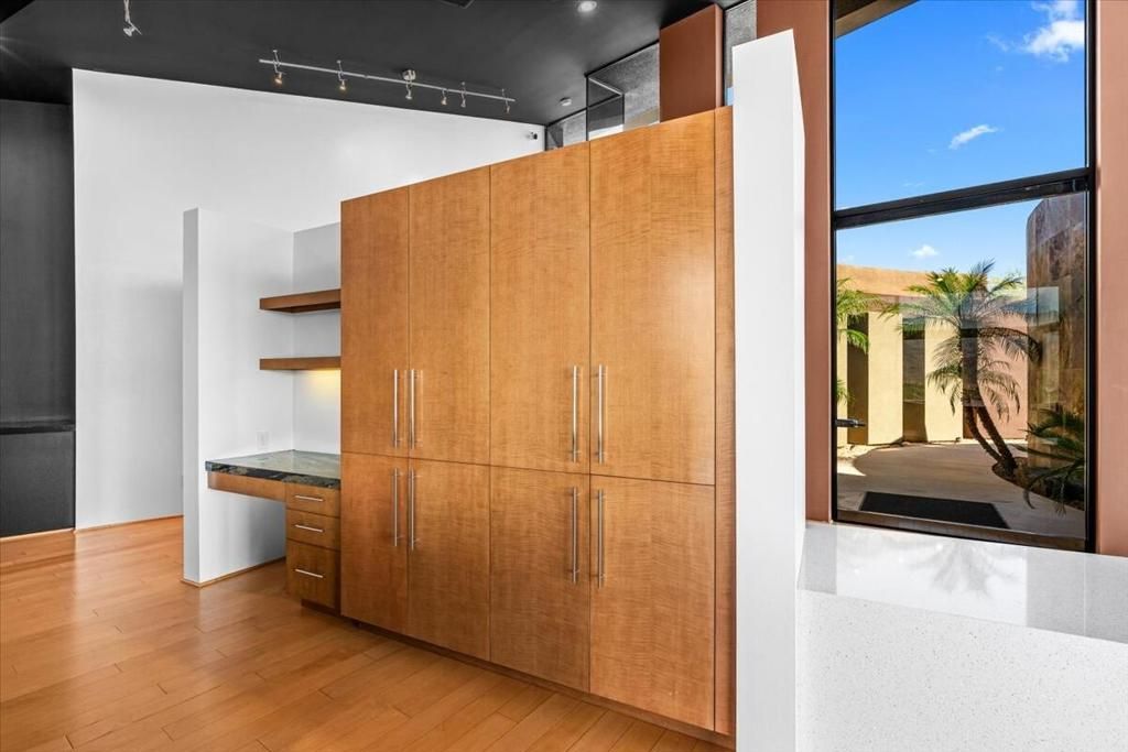 Image 22 of property listing at 48710 Paisano Road, Palm Desert, CA 92260