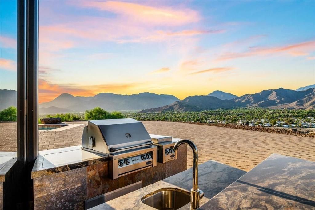 Image 37 of property listing at 48710 Paisano Road, Palm Desert, CA 92260