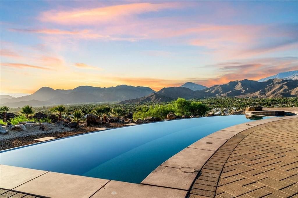 Image 4 of property listing at 48710 Paisano Road, Palm Desert, CA 92260