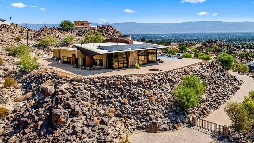 Image 5 of property listing at 48710 Paisano Road, Palm Desert, CA 92260