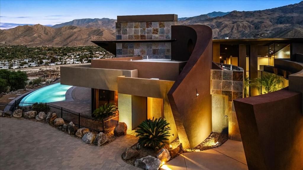 Image 85 of property listing at 48710 Paisano Road, Palm Desert, CA 92260