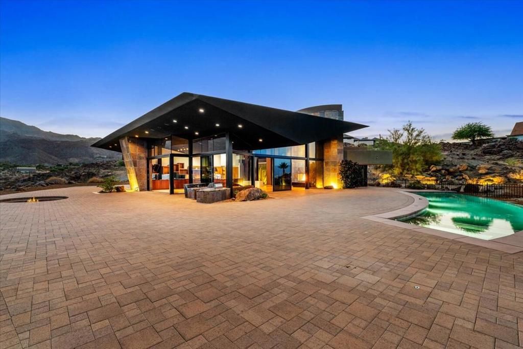 Image 93 of property listing at 48710 Paisano Road, Palm Desert, CA 92260