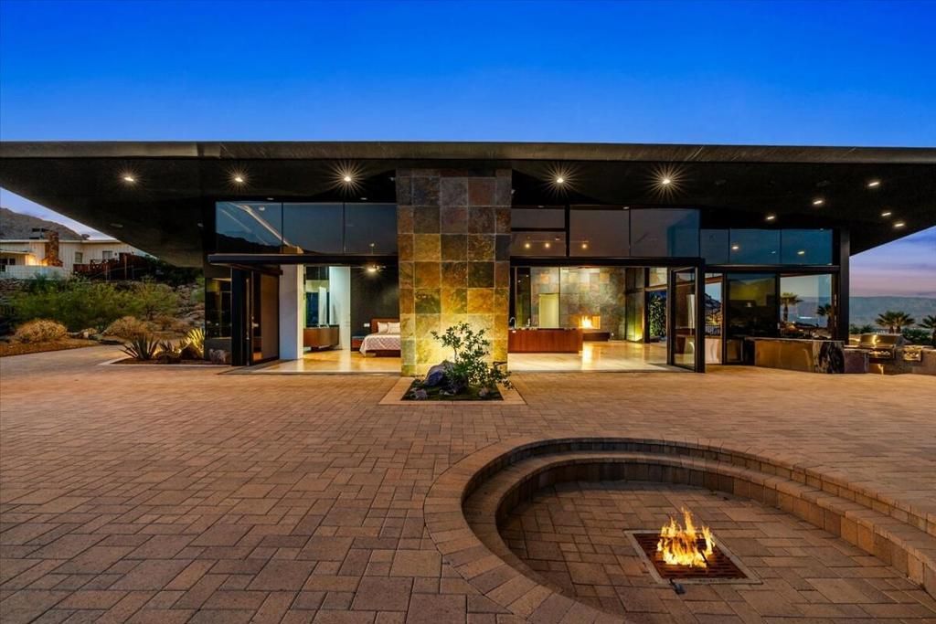 Image 95 of property listing at 48710 Paisano Road, Palm Desert, CA 92260