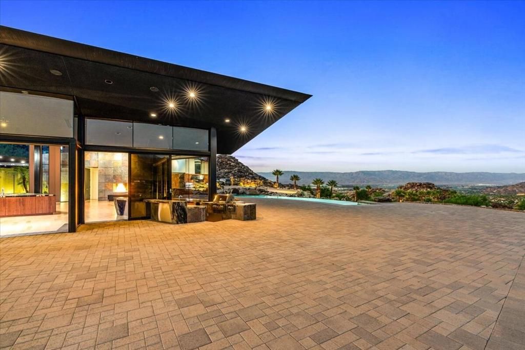Image 98 of property listing at 48710 Paisano Road, Palm Desert, CA 92260