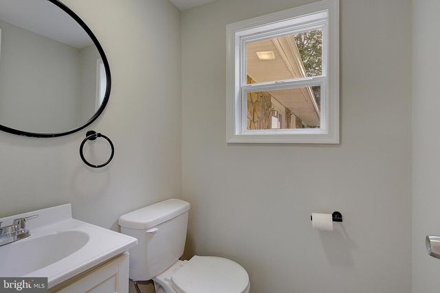 516 QUEEN ANNE AVE, Odenton, MD 21113