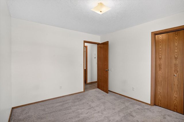 3790 S Colgate Avenue, Springfield, MO 65807
