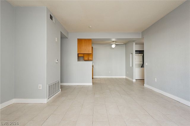 3318 DECATUR Boulevard 1082, Las Vegas, NV 89032