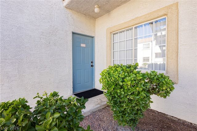 3318 DECATUR Boulevard 1082, Las Vegas, NV 89032
