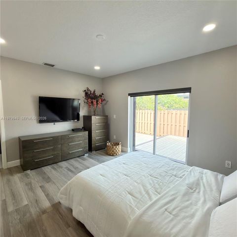 9023 NW 148th Ter, Miami Lakes, FL 33018