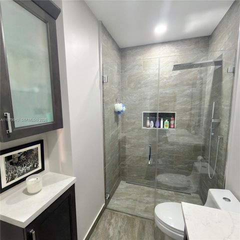 9023 NW 148th Ter, Miami Lakes, FL 33018