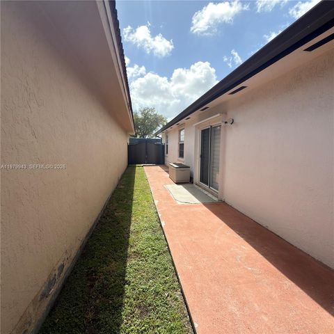 9023 NW 148th Ter, Miami Lakes, FL 33018