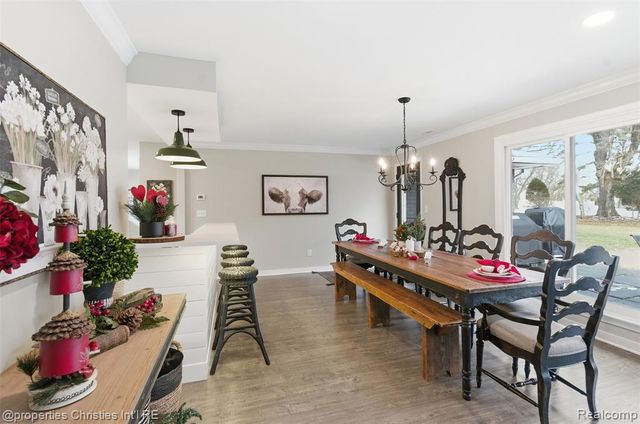 4305 Meadowlane Court, Bloomfield Hills, MI 48304