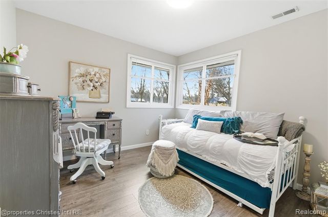 4305 Meadowlane Court, Bloomfield Hills, MI 48304