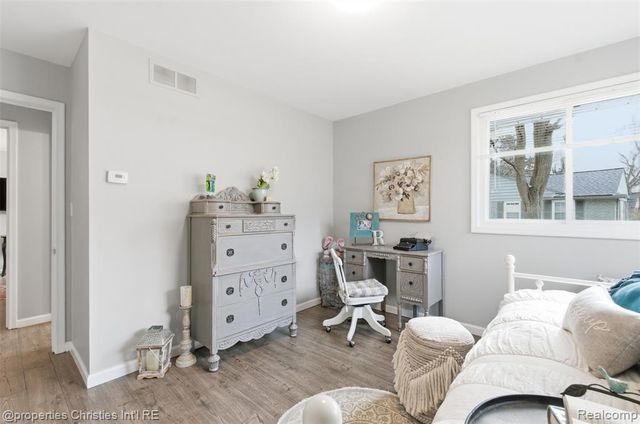 4305 Meadowlane Court, Bloomfield Hills, MI 48304