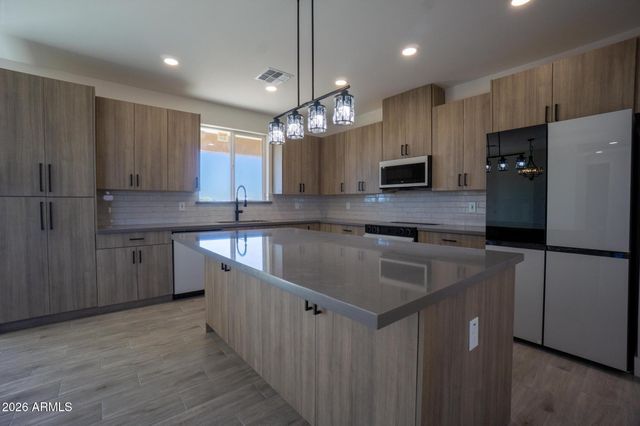 30530 N 234TH Avenue, Wittmann, AZ 85361