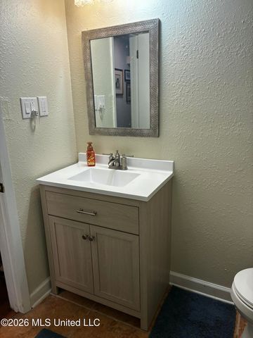 12409 Hanover Drive, Ocean Springs, MS 39564