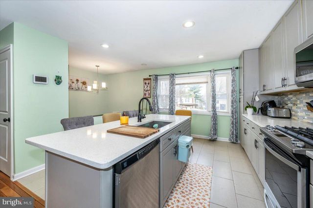 5005 STEWART CT, College Park, MD 20740