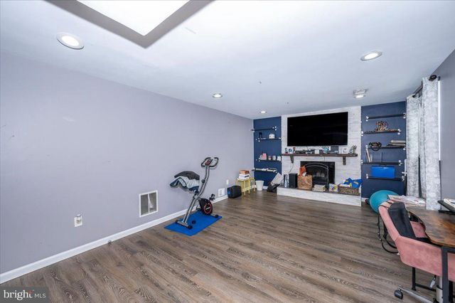 5005 STEWART CT, College Park, MD 20740