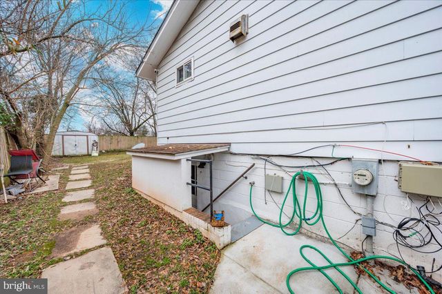 5005 STEWART CT, College Park, MD 20740