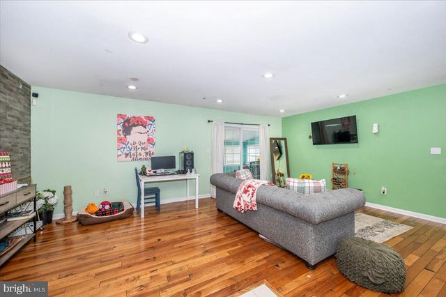 5005 STEWART CT, College Park, MD 20740