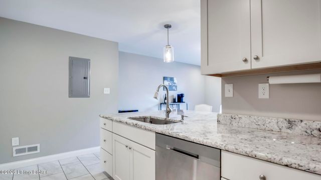 265 Leland Ct APT 3, Louisville, KY 40207