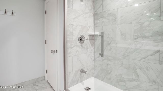265 Leland Ct APT 3, Louisville, KY 40207