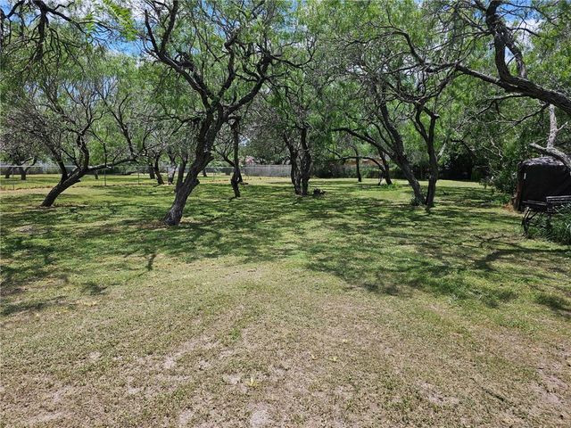 10821 Annaville Road, Corpus Christi, TX 78410