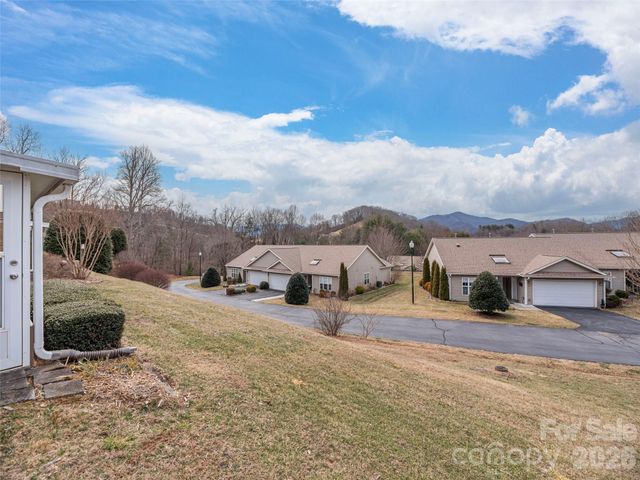 62 Denali Lane, Waynesville, NC 28786
