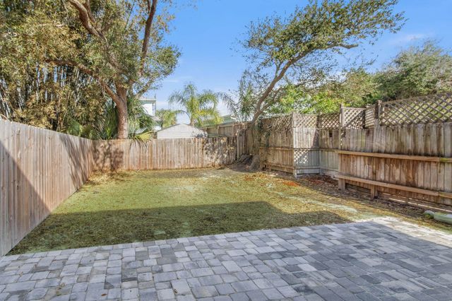 112 2nd St, St Augustine, FL 32080