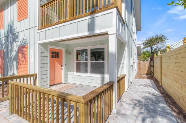 112 2nd St, St Augustine, FL 32080