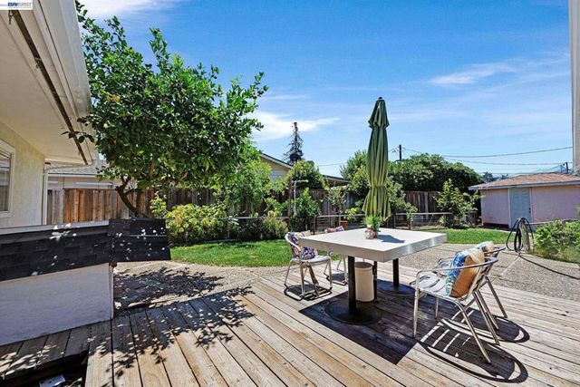 1742 Mendocino Dr, Concord, CA 94521