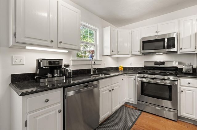47 Lilac Cir, Marlborough, MA 01752