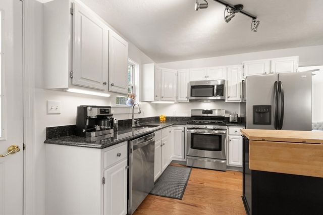 47 Lilac Cir, Marlborough, MA 01752