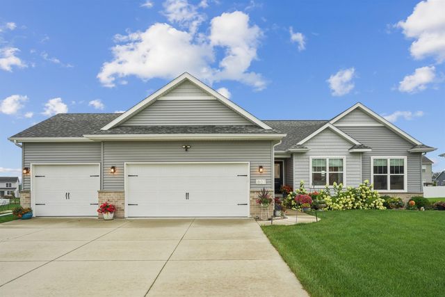 1807 Waxwing Way, Waterloo, IA 50701